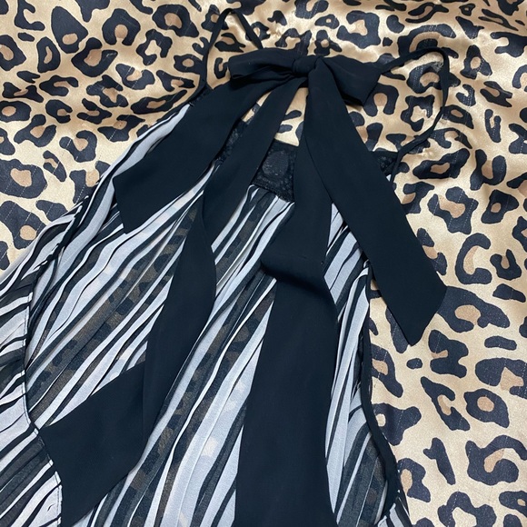 Flowy Rhinestone Shift Open back bow Dress - Picture 4 of 4